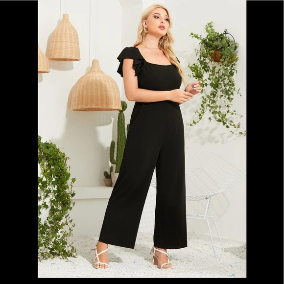 😍Gorgeous Plus Size Solid Black Jumpsuit😍Size 0XL😍 - Picture 8 of 9